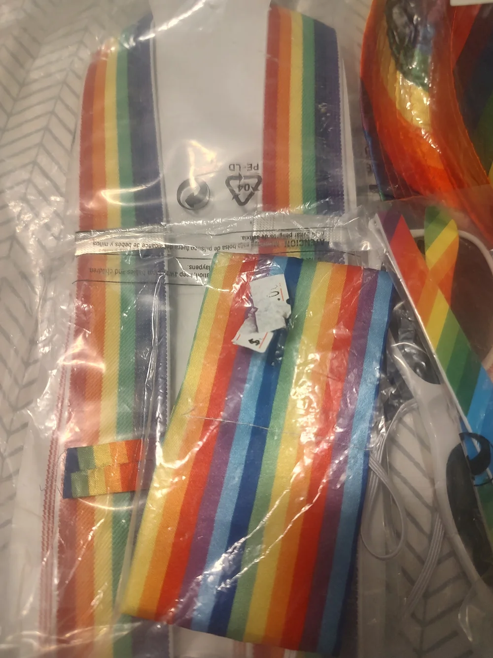Rainbow 🌈 Stripe Party Hat, Suspenders Sunglasses And Bow Tie.  NWT 🏳️‍🌈